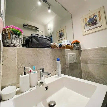 Leonardo Suites Apartment Florence