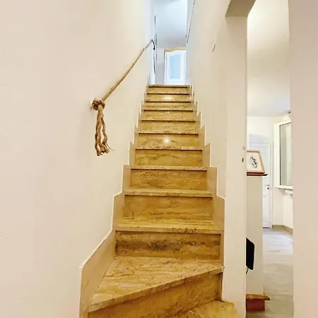 Leonardo Suites Apartamento