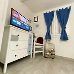 Leonardo Suites