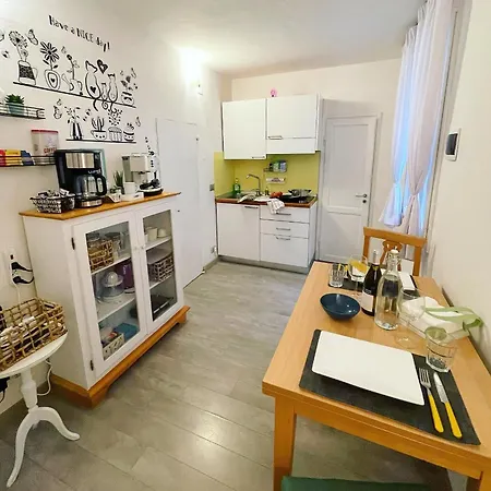 Leonardo Suites