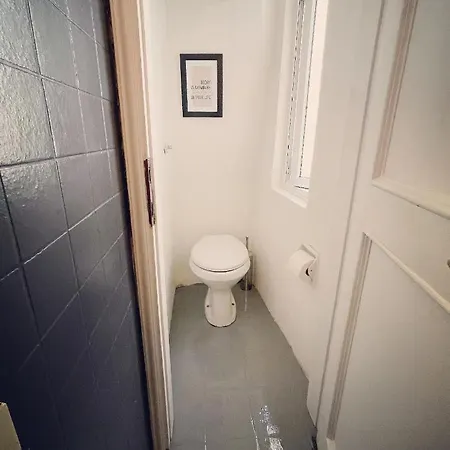 Leonardo Suites شقة *